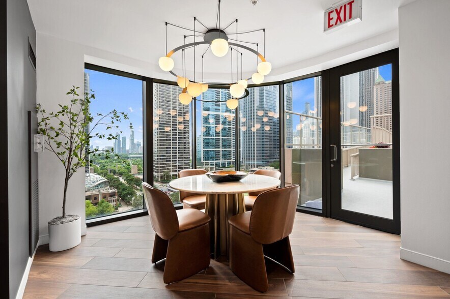 More Photos Of 400 E South Water St, Chicago Apartments For Lease