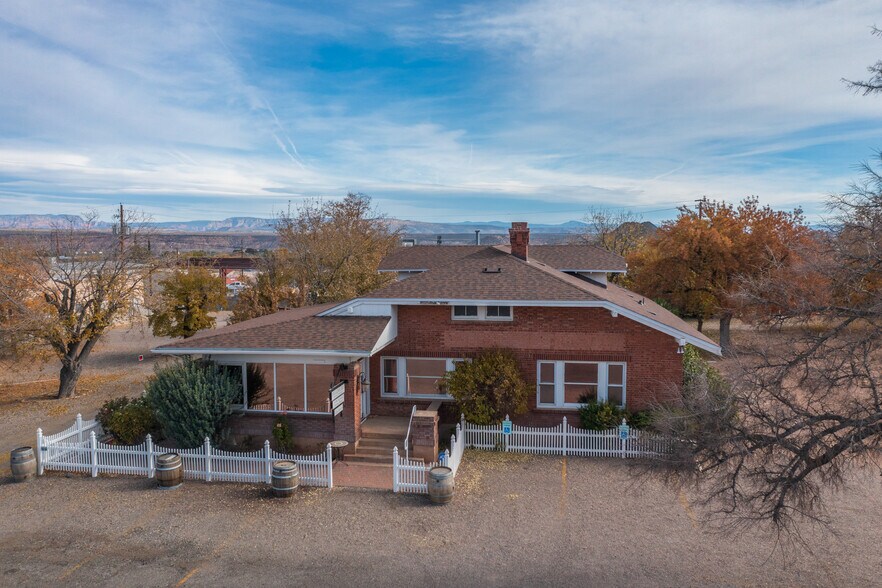 More Photos Of 315 S Willard St, Cottonwood Office Residential For Sale