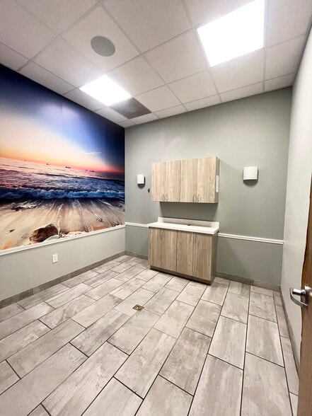 More Photos Of 1060 Cypress Pky, Kissimmee Medical For Lease