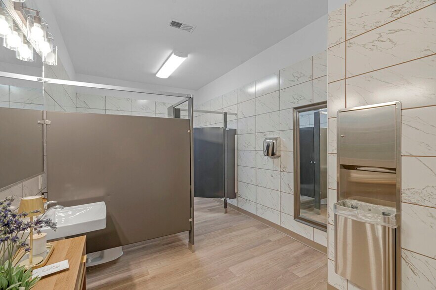 More Photos Of 6815 Shiloh Unity Rd, Lancaster Specialty For Sale