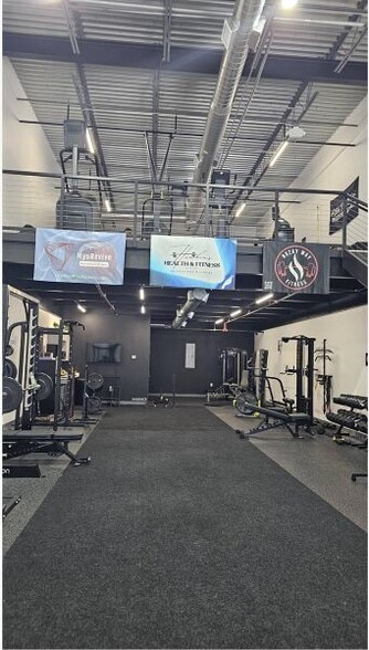 More Photos Of 2601 TX-121, Lewisville Light Distribution For Lease