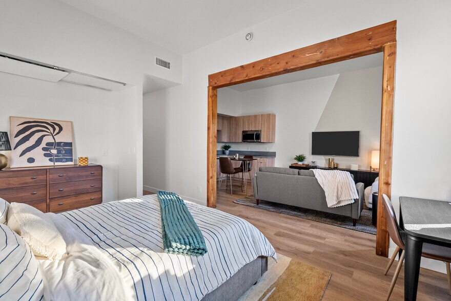 More Photos Of 179-181 Culver Blvd, Playa Del Rey Office Residential For Sale