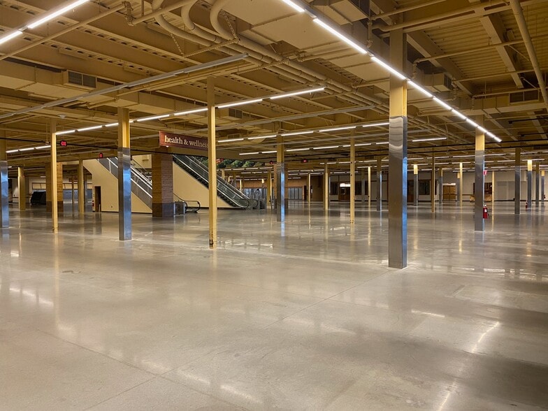 More Photos Of 1245 Worcester St, Natick General Retail For Lease