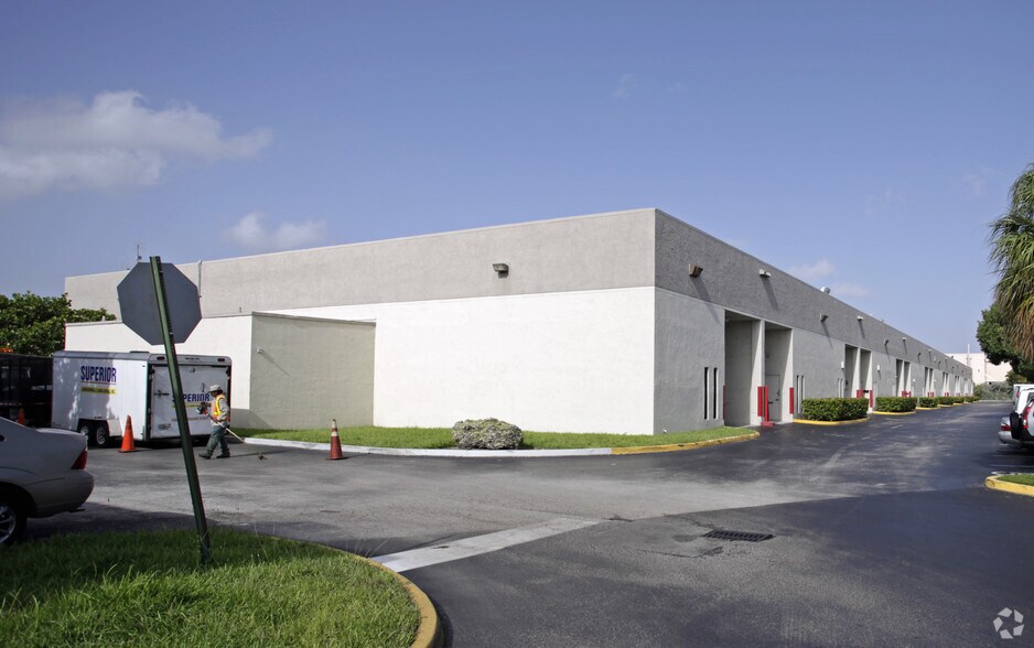 More Photos Of 2156-2214 NW 82nd Ave, Miami Unknown For Lease