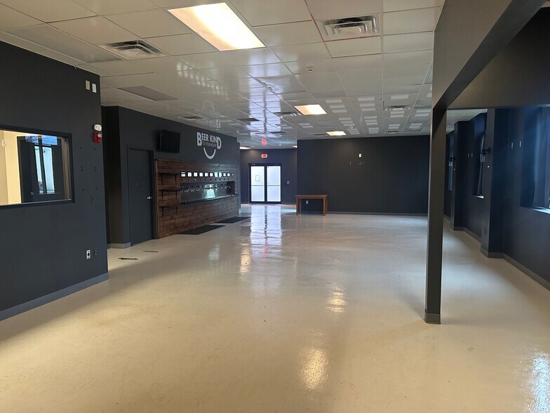 More Photos Of 2765 Kenmore Ave, Tonawanda Industrial For Lease