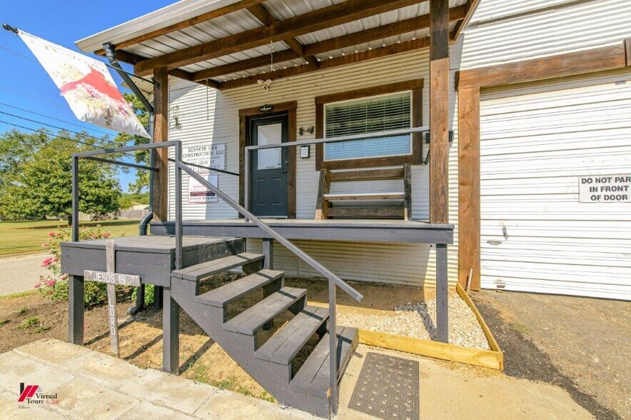 More Photos Of 102 Gray St, Henderson Flex For Sale