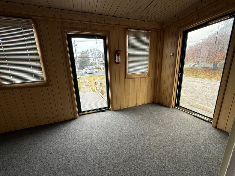 More Photos Of 635 Main St, Reisterstown Office For Sale