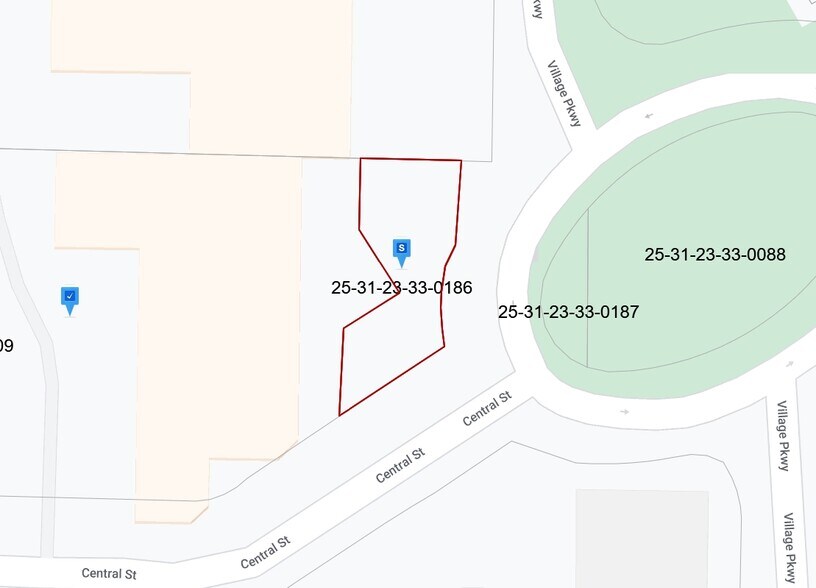 More Photos Of 35-49 Central St, Circle Pines General Retail For Lease