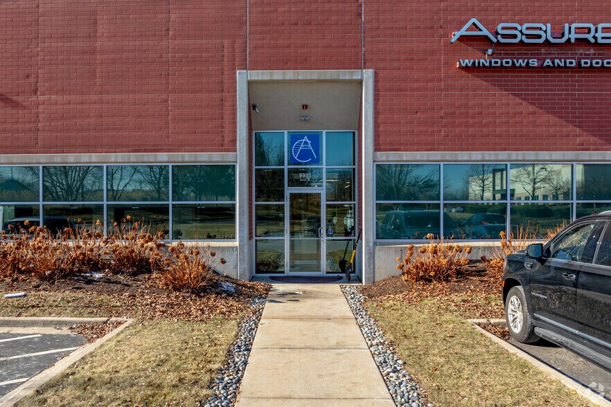 More Photos Of 9951 W 190th St, Mokena Warehouse For Lease