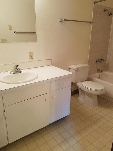 More Photos Of 1111 NE 122nd Ave, Portland Apartments For Sale