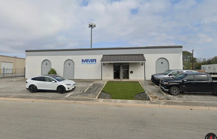 Primary Photo Of 4339 Centergate St, San Antonio Light Manufacturing For Lease