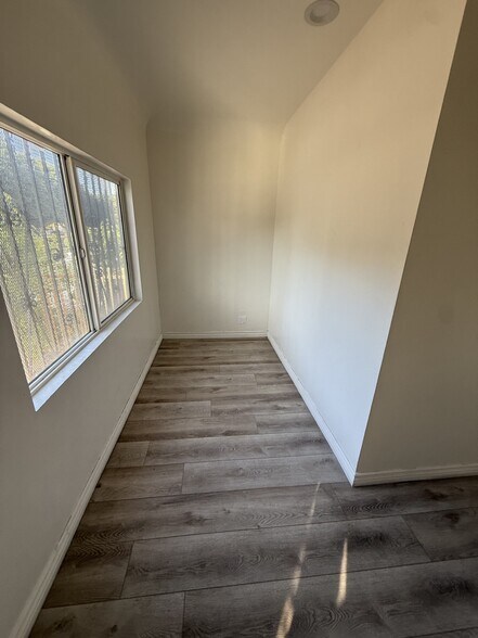 More Photos Of 8930 S Vermont Ave, Los Angeles Daycare Center For Sale