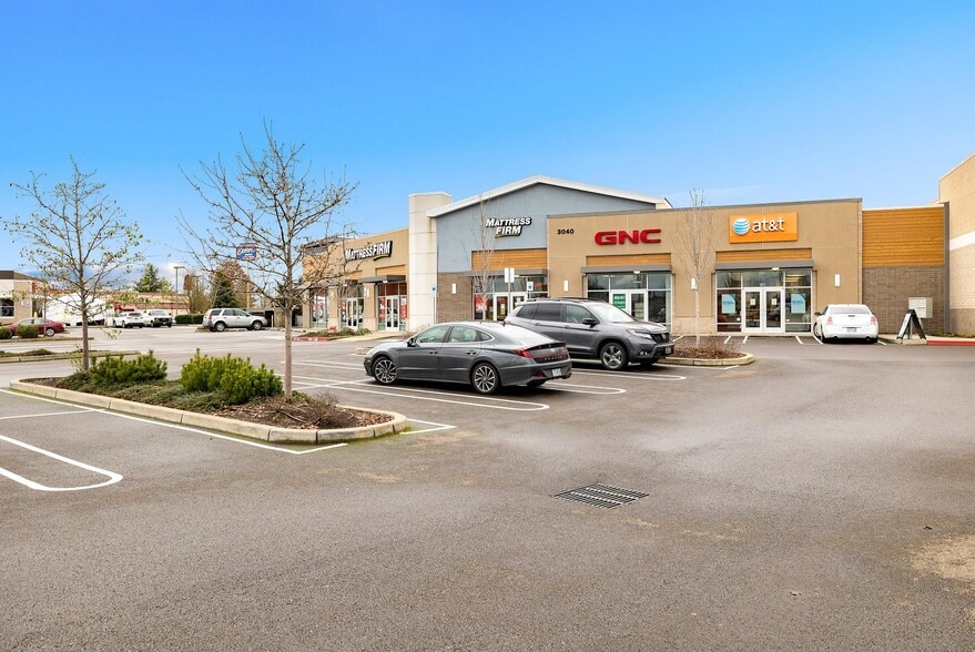 More Photos Of 3020-3040 Sprague Ln, Woodburn Freestanding For Lease