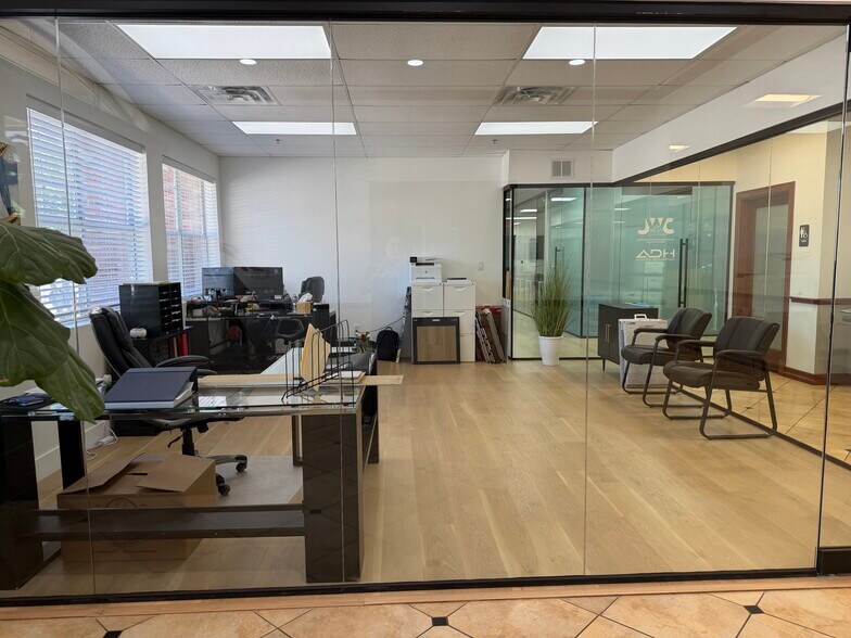More Photos Of 515 W Southlake Blvd, Southlake Medical For Lease
