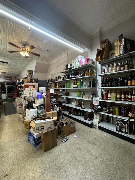 More Photos Of 39 Ridge Rd, Lyndhurst Storefront Retail Residential For Sale