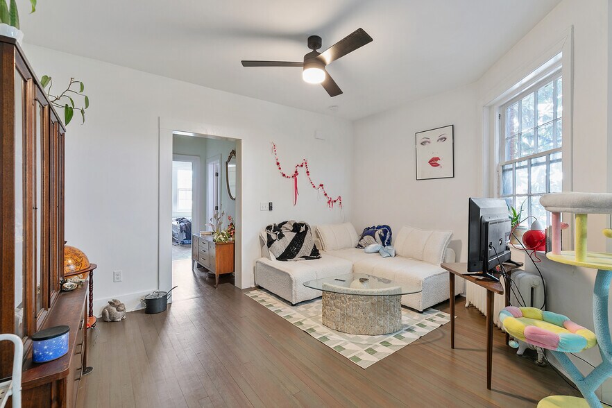 More Photos Of 111 N Foushee St, Richmond Apartments For Sale