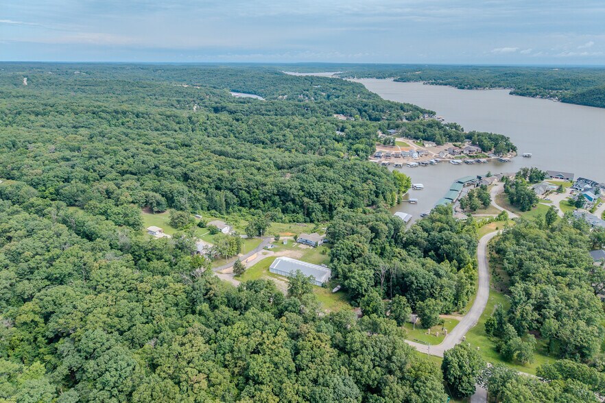 More Photos Of 2399 Twin Rivers Pt, Camdenton Trailer Camper Park For Sale