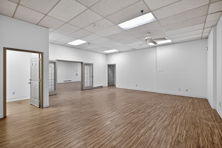 More Photos Of 439-441 E Hastings st, Vancouver Flex For Lease