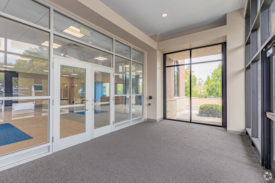 More Photos Of 1705 San Elijo Rd, San Marcos Bank For Lease