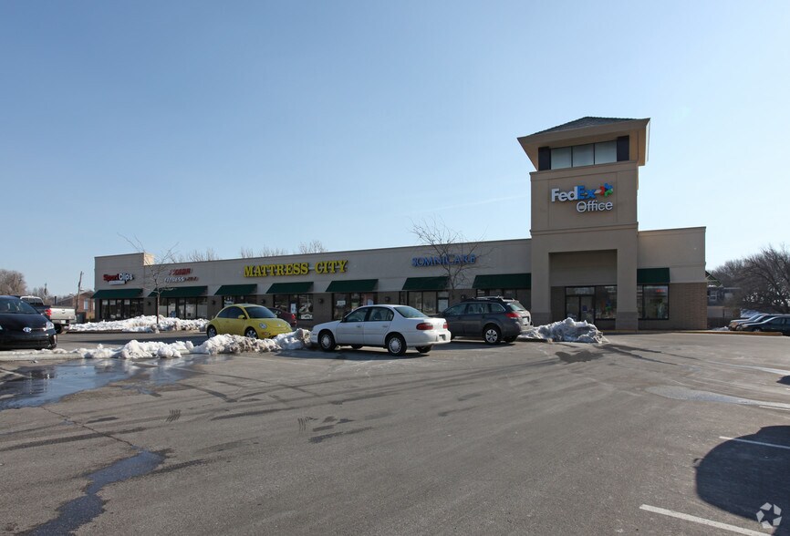 More Photos Of 8815-8829 Metcalf Ave, Overland Park Unknown For Lease