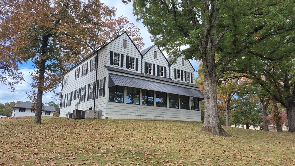 Primary Photo Of 1656 Malvern Ave, Hot Springs Office For Lease