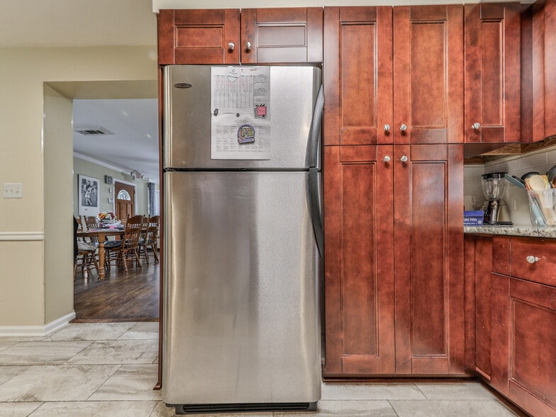 More Photos Of 3605 Shallowford Rd, Marietta Healthcare For Sale