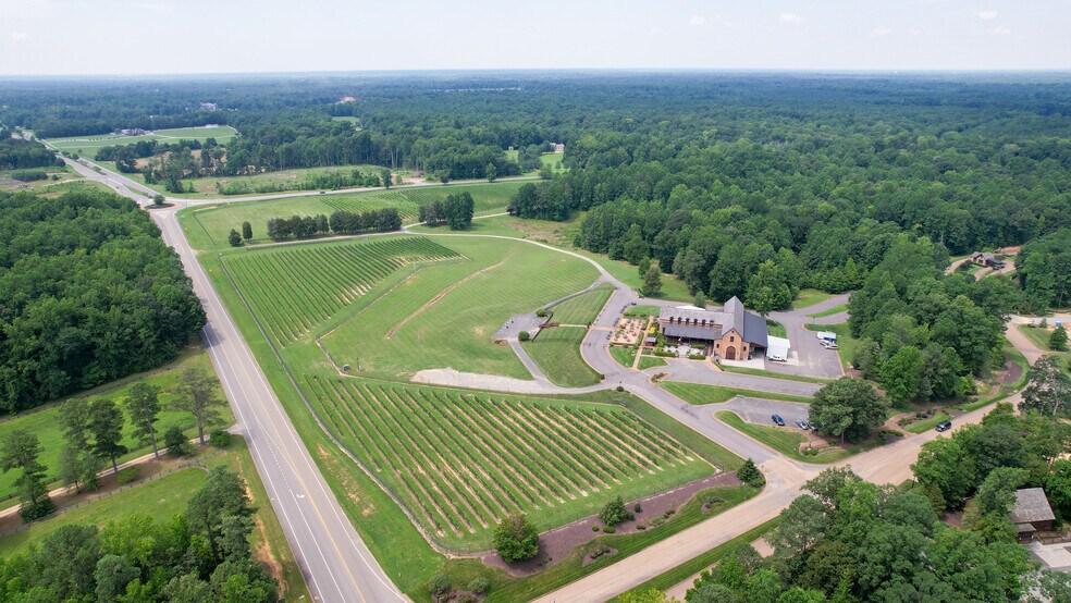 More Photos Of 8442 Old Church Rd, New Kent Winery Vineyard For Sale