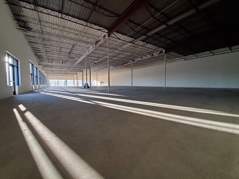 More Photos Of 1740-1742 Stefko Blvd, Bethlehem Freestanding For Lease