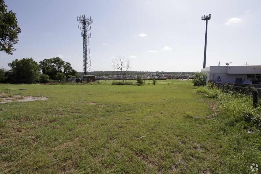 Primary Photo Of 817 E Loop 820, Fort Worth Land For Lease