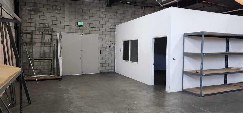 More Photos Of 1001 E 7th St, Los Angeles Warehouse For Lease