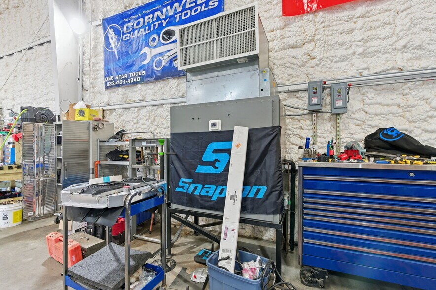 More Photos Of 20820 Fm-2854 Rd, Montgomery Auto Repair For Sale