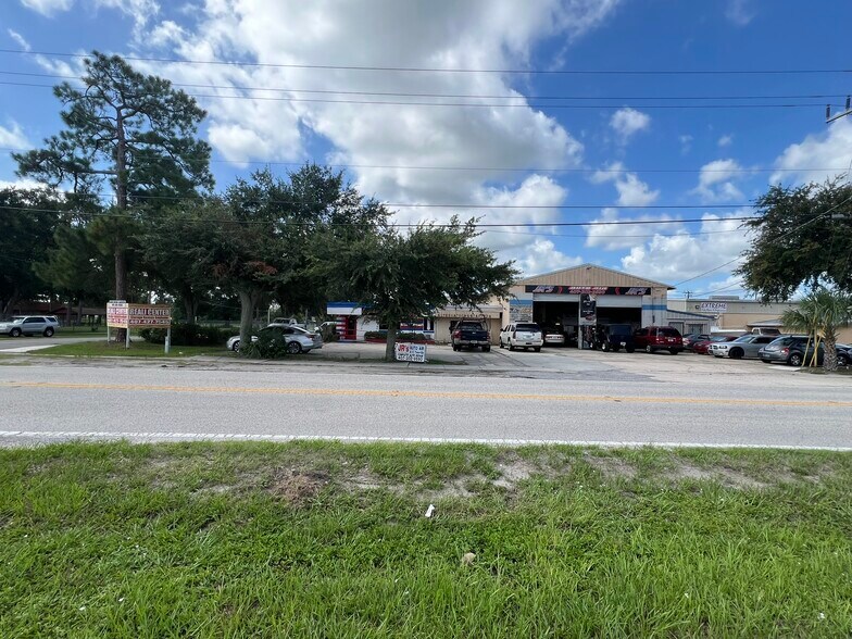 More Photos Of 601 W 27th St, Sanford Freestanding For Sale