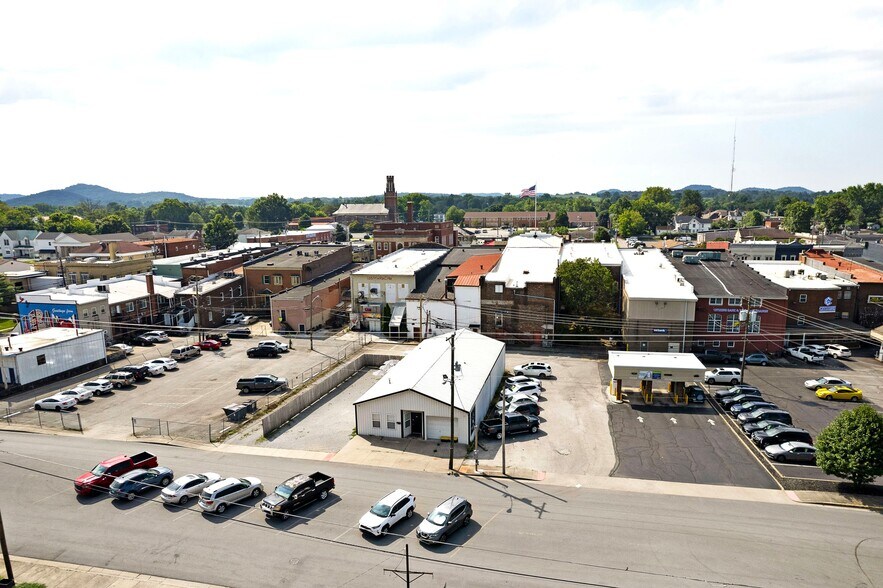 More Photos Of 120 M.L.K. ave, Lebanon Bar For Sale