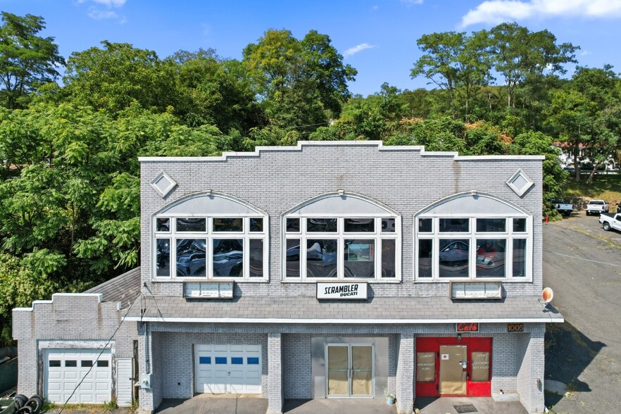 Primary Photo Of 1005 Route 9W, Fort Montgomery Auto Repair For Lease