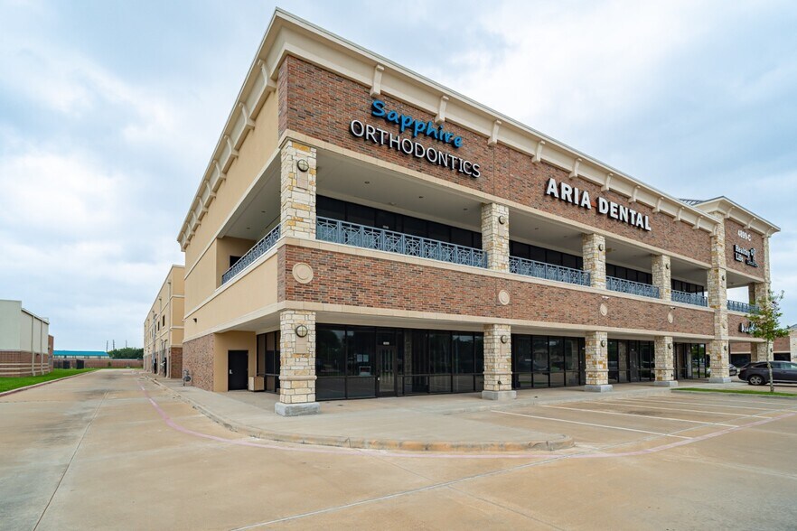 More Photos Of 4899 Highway 6, Missouri City Storefront Retail Office For Lease