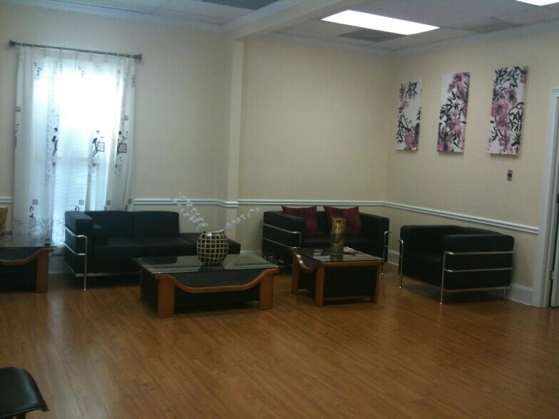 More Photos Of 3841 Holcomb Bridge Rd, Peachtree Corners Medical For Lease