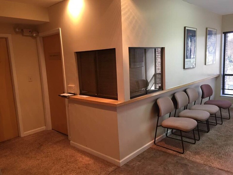 More Photos Of 55 Old Nyack Tpke, Nanuet Office Residential For Lease