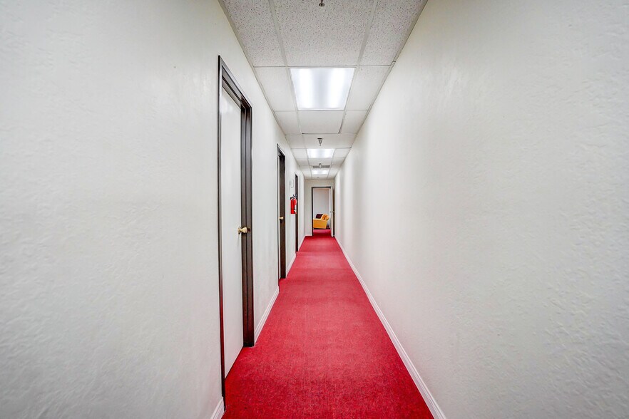 More Photos Of 950 S Central Ave, Compton Schools For Sale