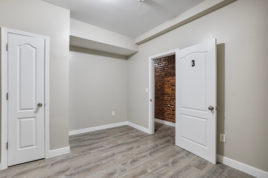 More Photos Of 302 V St NE, Washington Multifamily For Sale