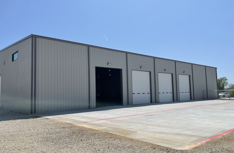 More Photos Of 1009 Prosperity Way, Krugerville Service For Lease