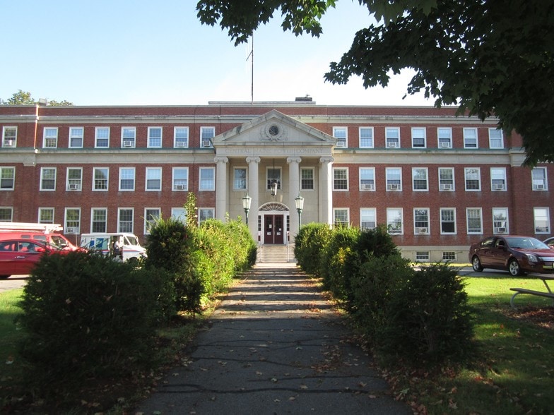 More Photos Of 9 Green St, Augusta Office For Lease