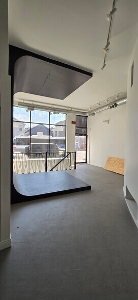 More Photos Of 1216 W Grand Ave, Chicago Storefront Retail Residential For Sale
