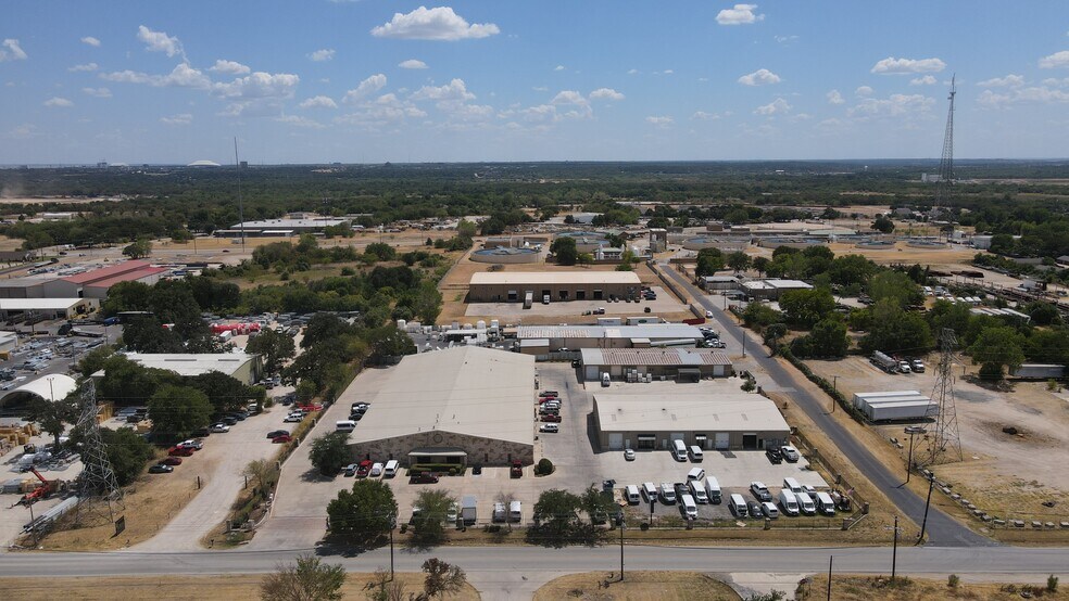 More Photos Of 3628 Liston Ln, Euless Unknown For Lease