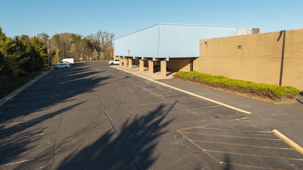 More Photos Of 805 N Black Horse Pike, Blackwood Distribution For Lease