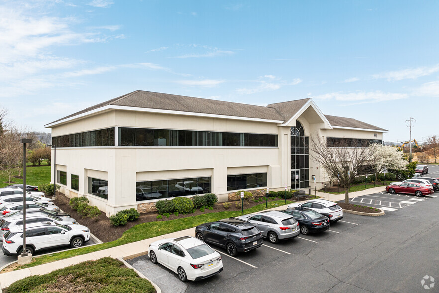 Primary Photo Of 390 Waterloo Blvd, Exton Medical For Sale