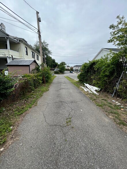 More Photos Of 84 Winthrop Ave, New Rochelle Apartments For Sale