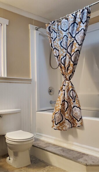 More Photos Of 138 Grey Moss Ct, Ingram Apartments For Sale