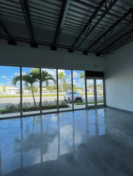 More Photos Of 4250 W Hallandale Beach Blvd, Pembroke Park Storefront Retail Office For Sale