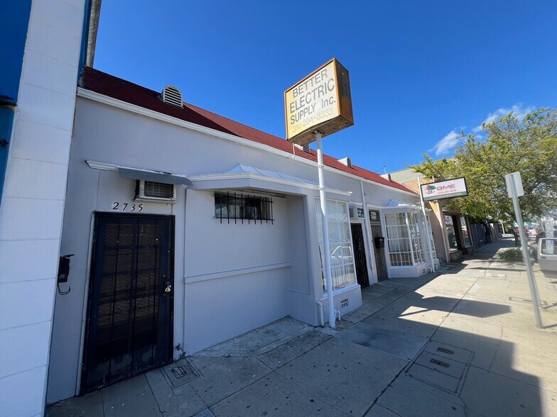 More Photos Of 2729-2735 S Robertson Blvd, Los Angeles Storefront For Sale