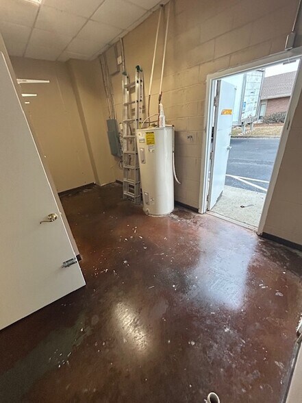 More Photos Of 150 S Houston Lake Rd, Warner Robins Unknown For Lease